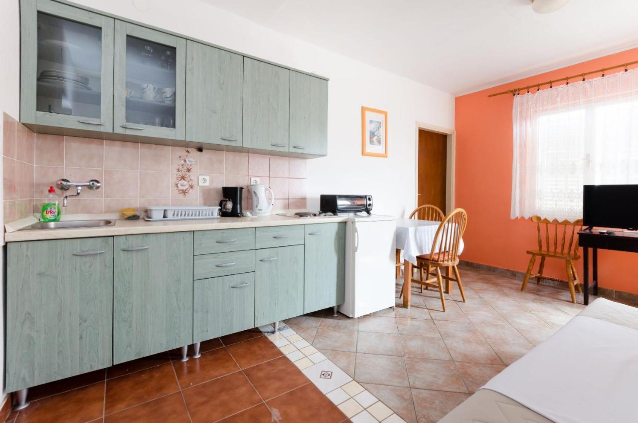 Apartments Sime Lopar Εξωτερικό φωτογραφία