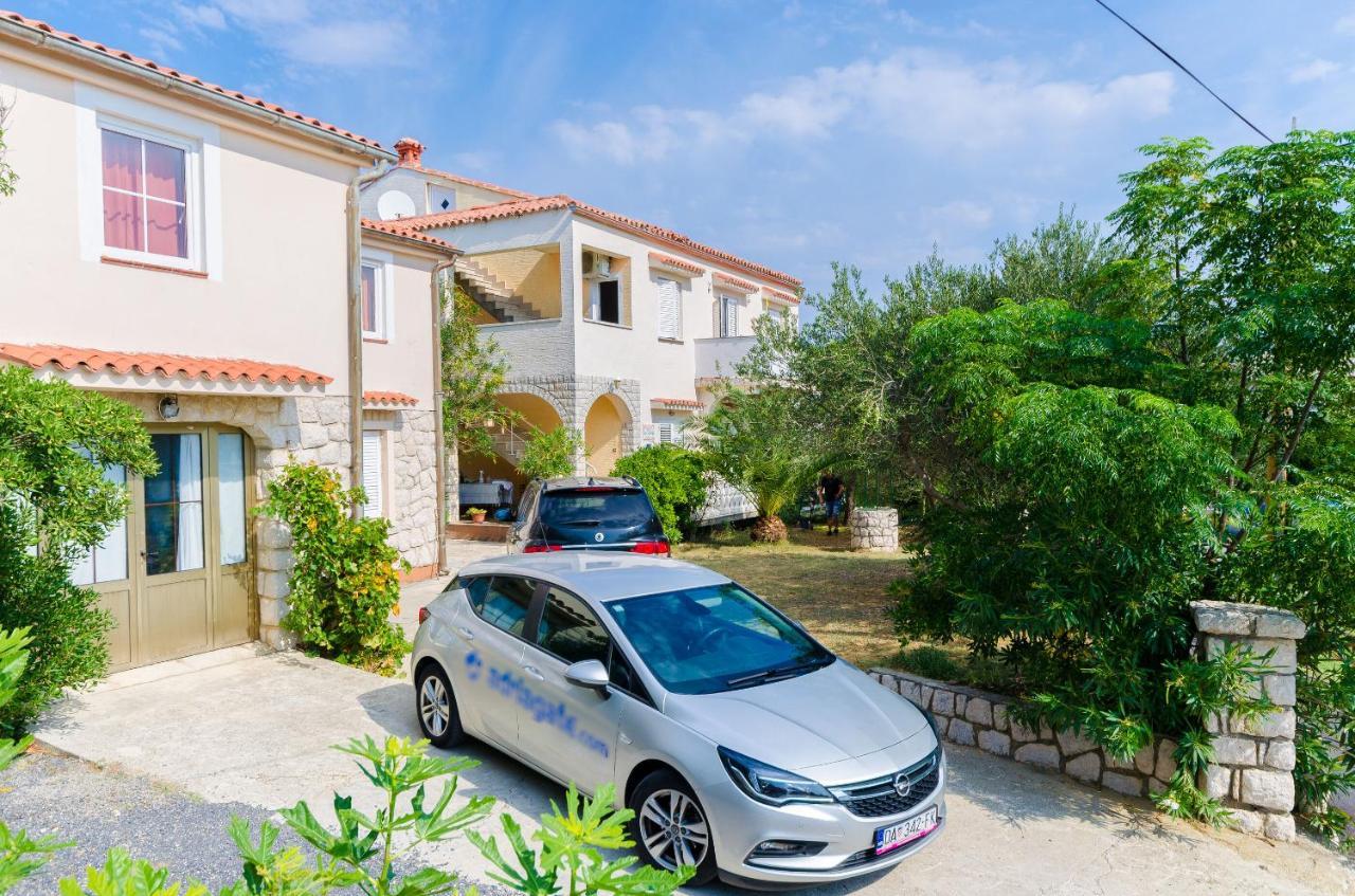 Apartments Sime Lopar Εξωτερικό φωτογραφία